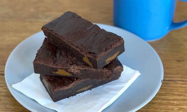 10 Best Brownies|This article is moist, warm and fudgey