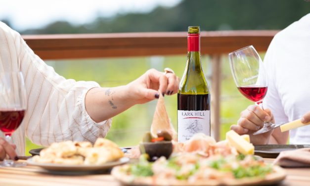 Pizza and Pinot! Agostinis pops up at Lark Hill Winery 