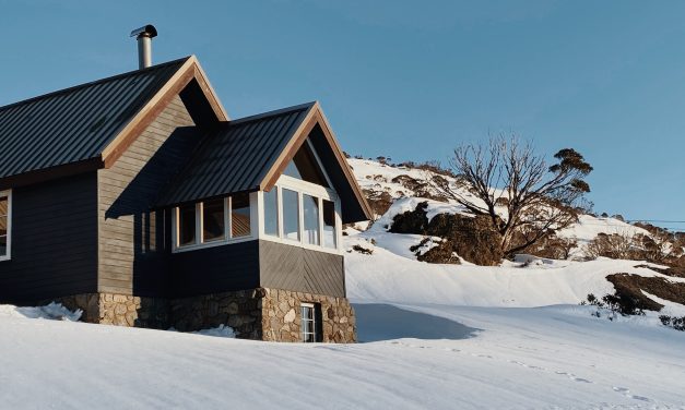 Must-stay chalets in the Snowy Mountains